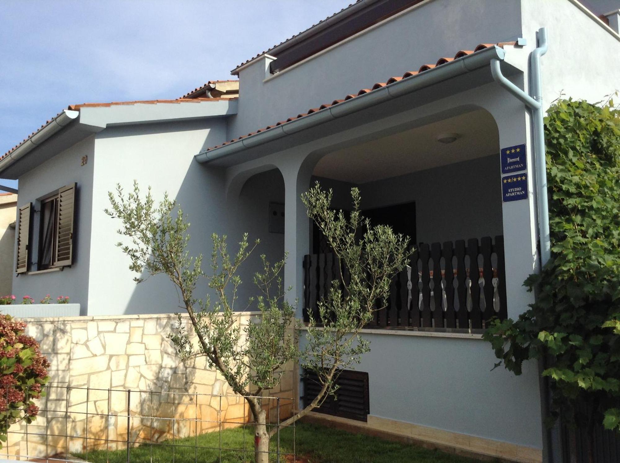 The Blue House Apartment Vinkuran Exterior photo